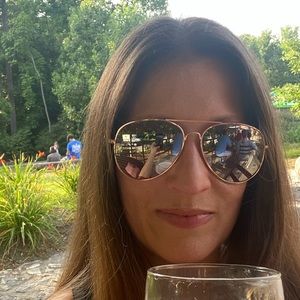 Meet your Posher, Brooke